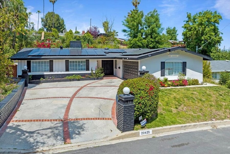 Furnished Finder property 881036_1 photo 32