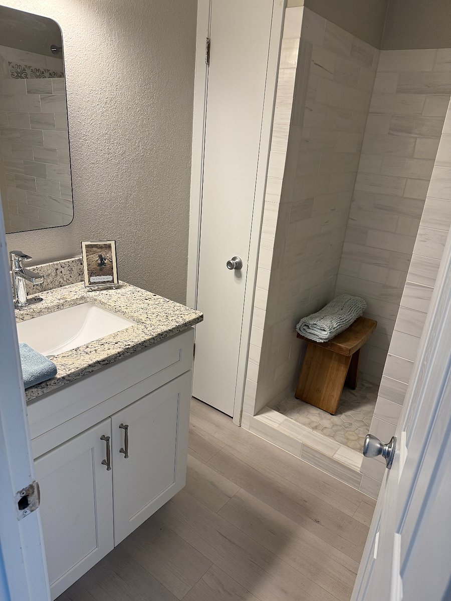 Furnished Finder property 881050_1 photo 12