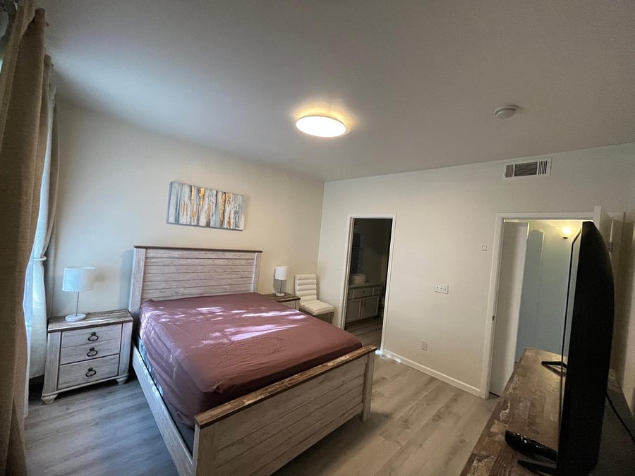 Furnished Finder property 881054_1 photo 4