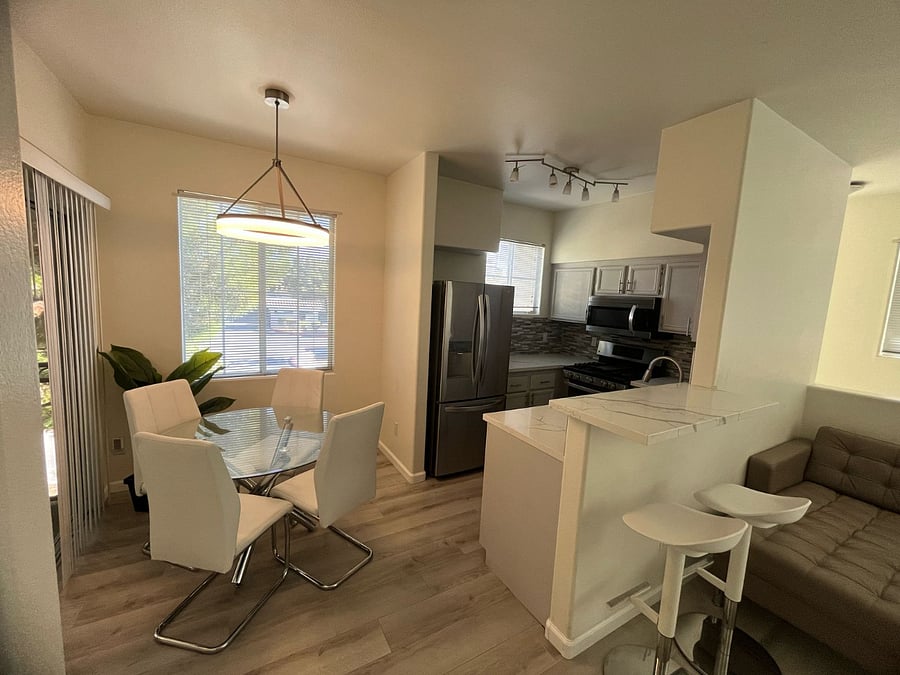 Furnished Finder property 881054_1 photo 8