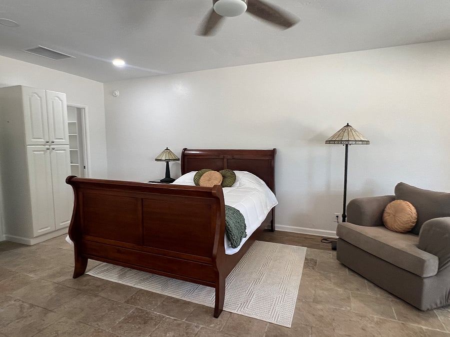 Queen size bed