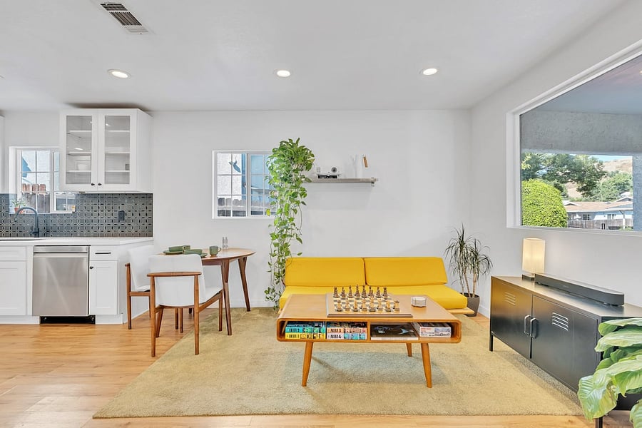 Furnished Finder property 881145_1 photo 3