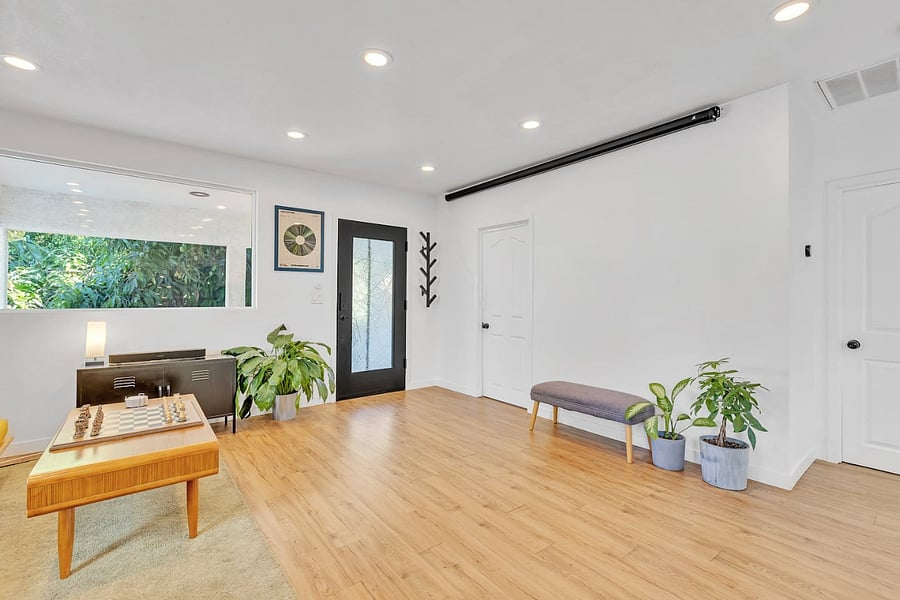 Furnished Finder property 881145_1 photo 7