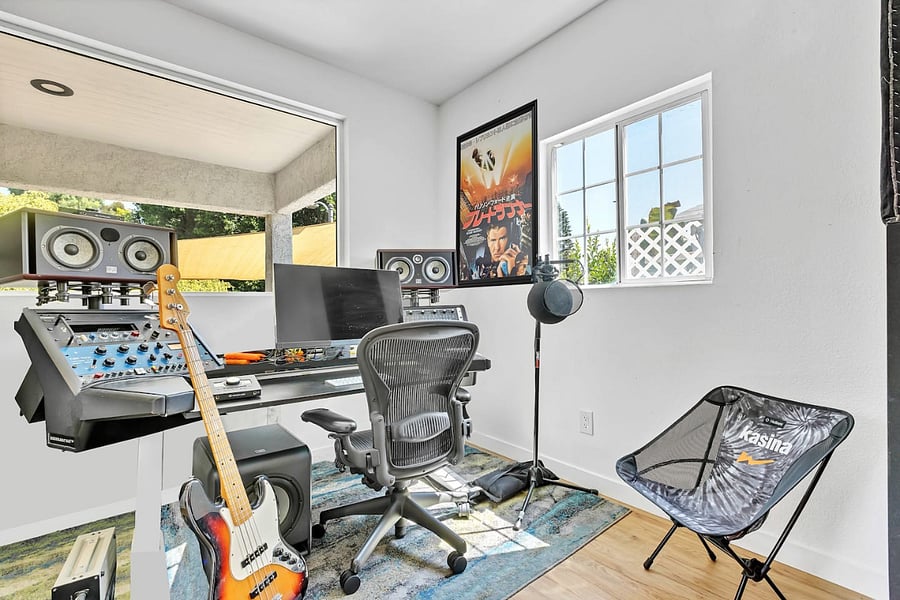 Furnished Finder property 881145_1 photo 37