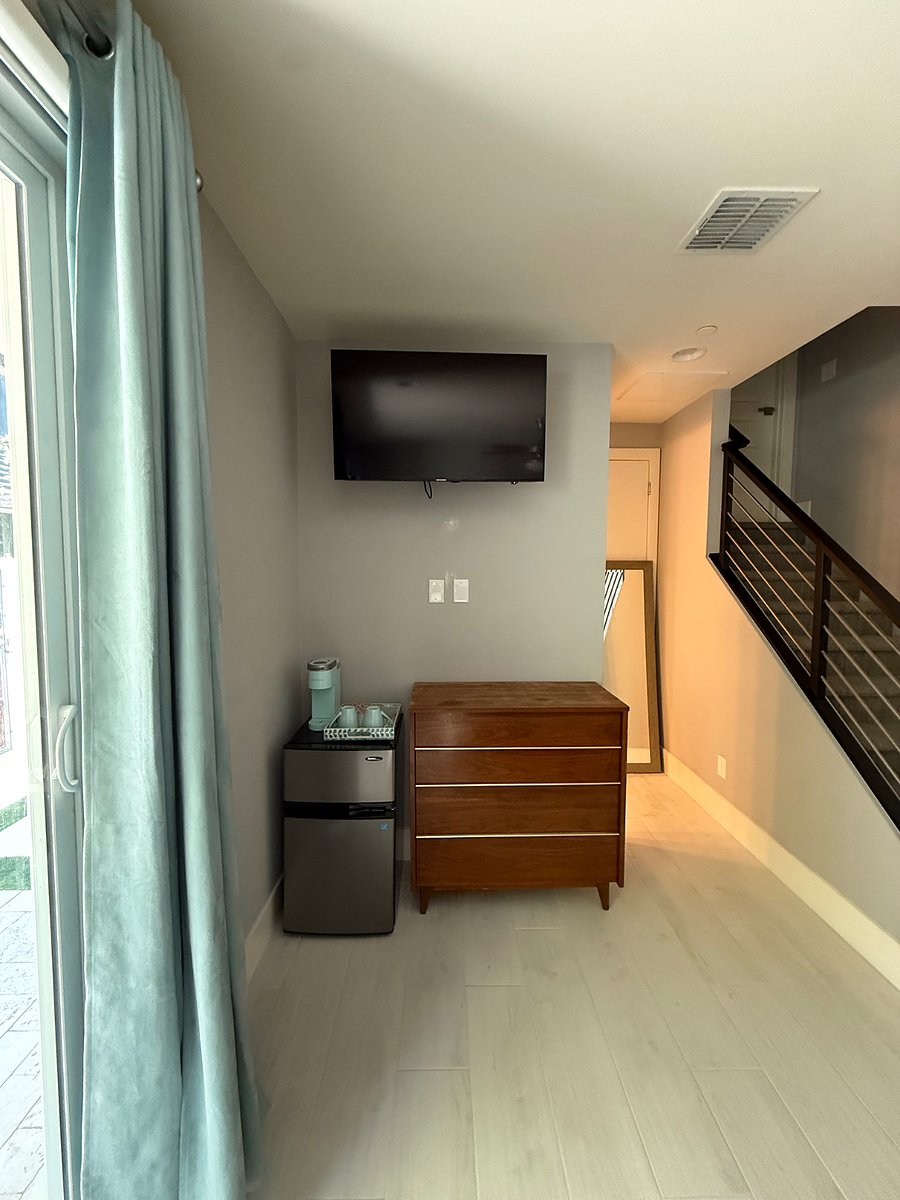 Furnished Finder property 881146_1 photo 4