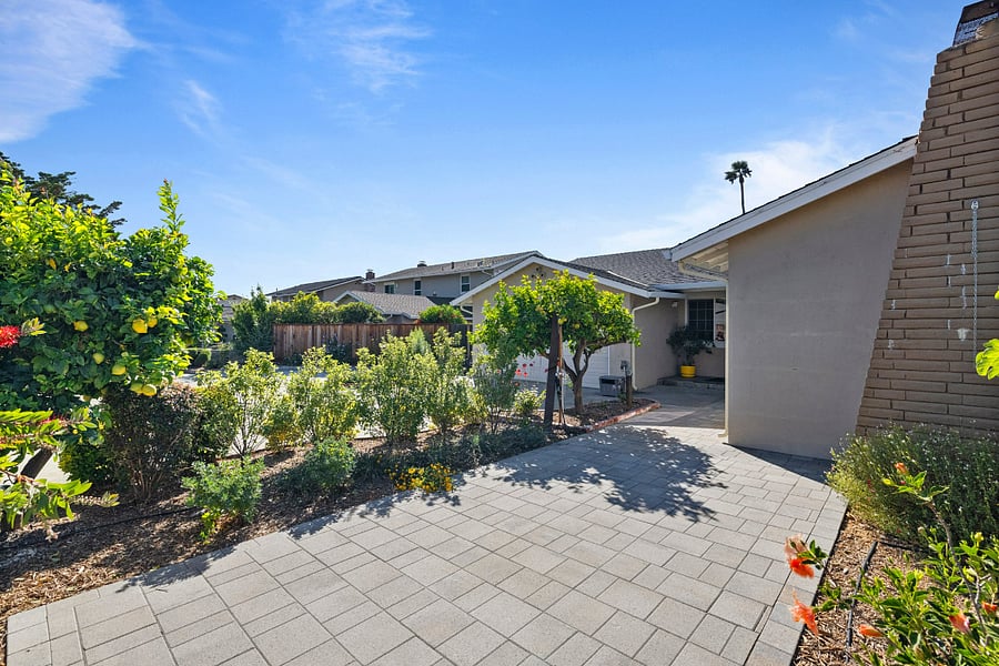 Furnished Finder property 881189_1 photo 12