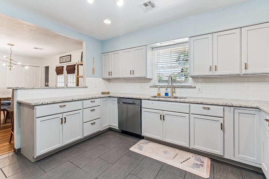 Furnished Finder property 881228_1 photo 9