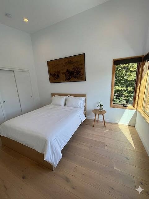 Furnished Finder property 881250_1 photo 8