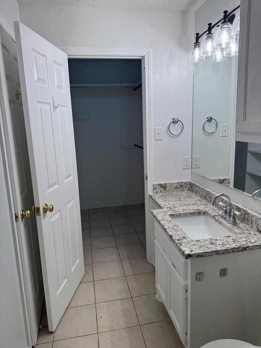 Furnished Finder property 881274_1 photo 7