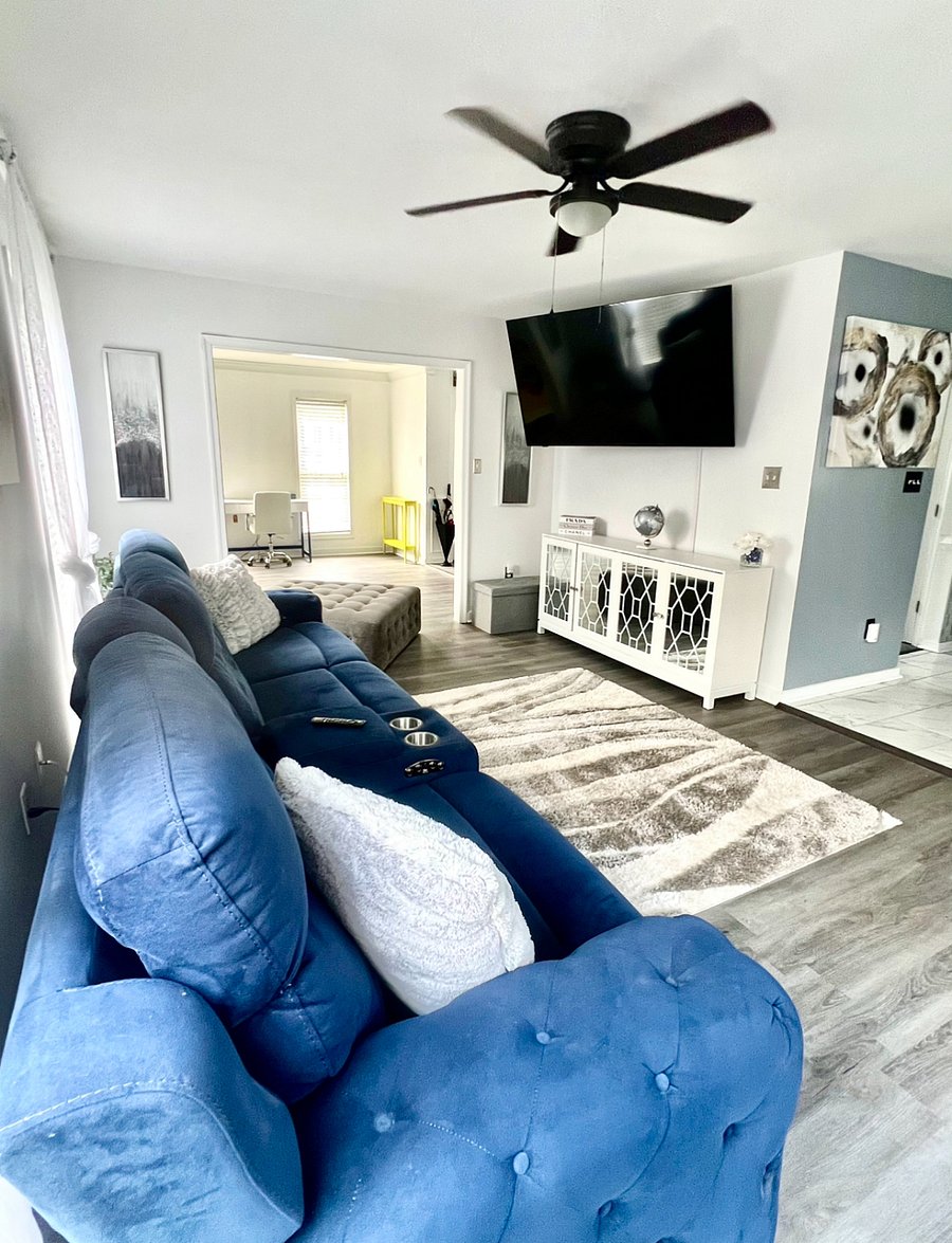 Beautifully spaced living room