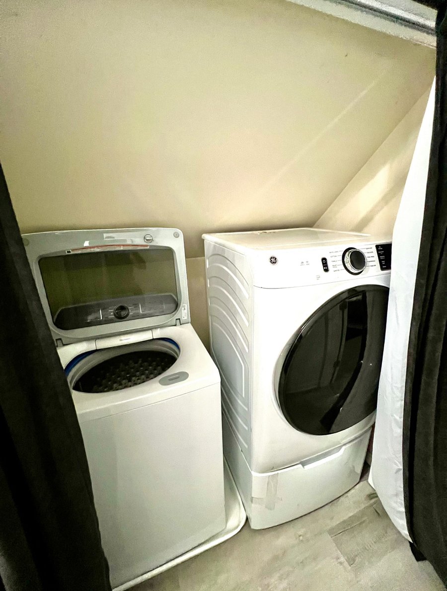 Full service washer & dryer