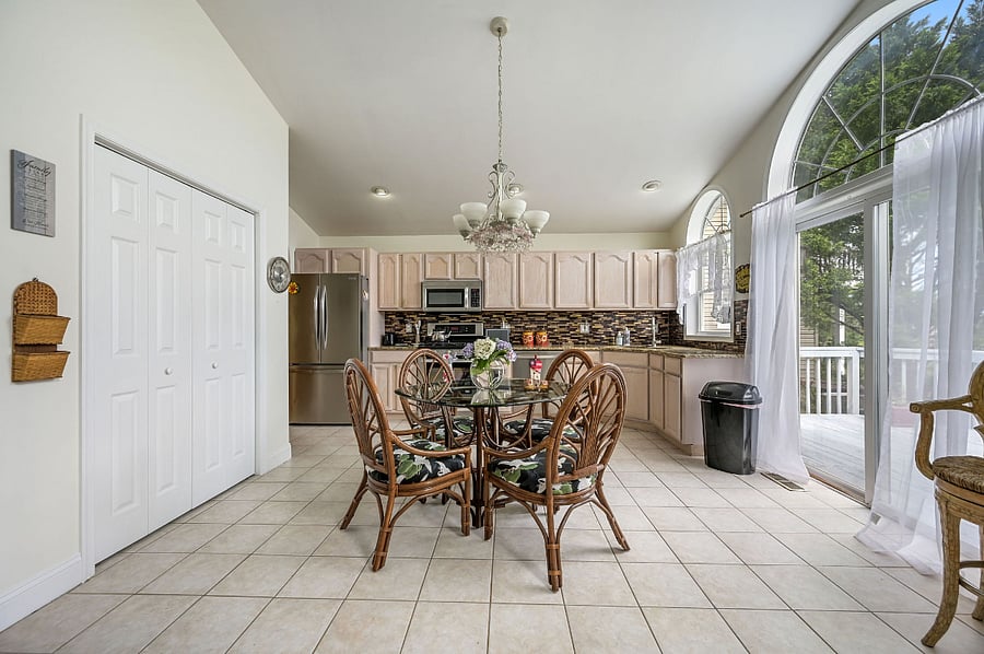 Furnished Finder property 881301_1 photo 10