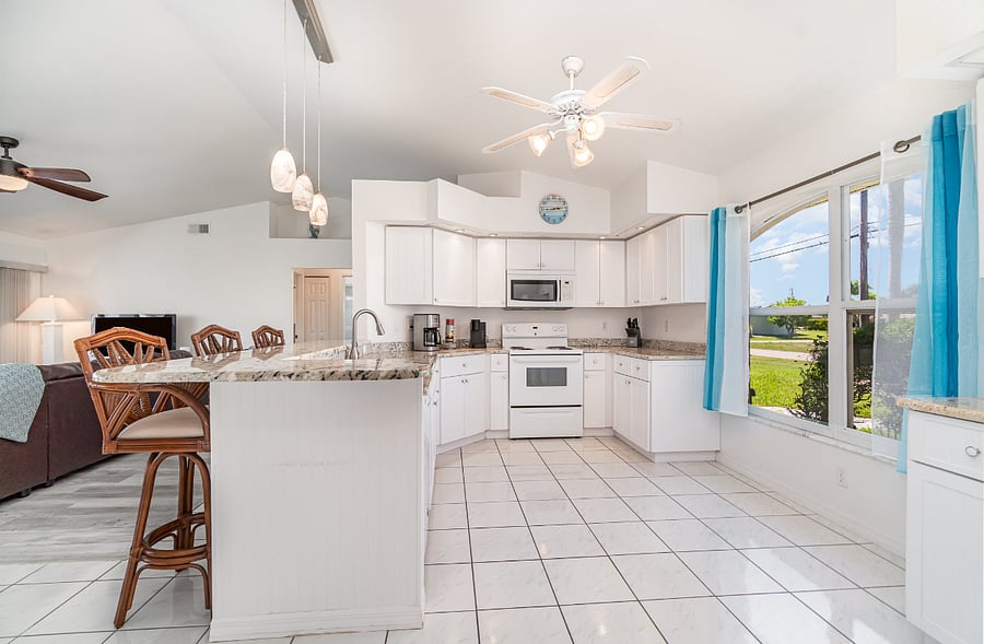 Furnished Finder property 881318_1 photo 5