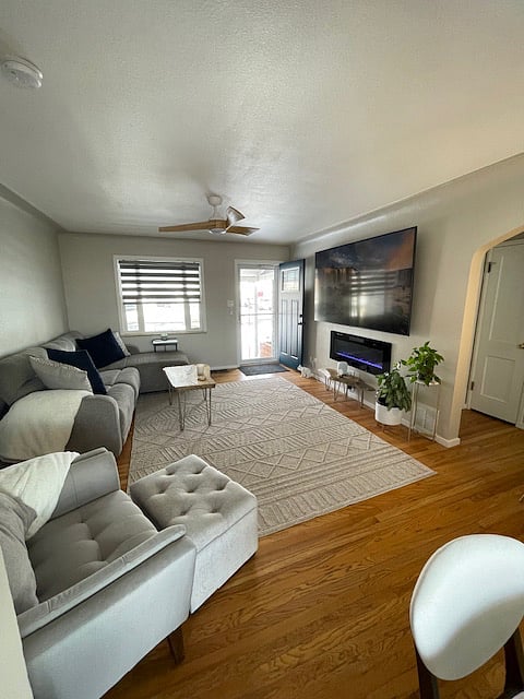 Furnished Finder property 881331_1 photo 3