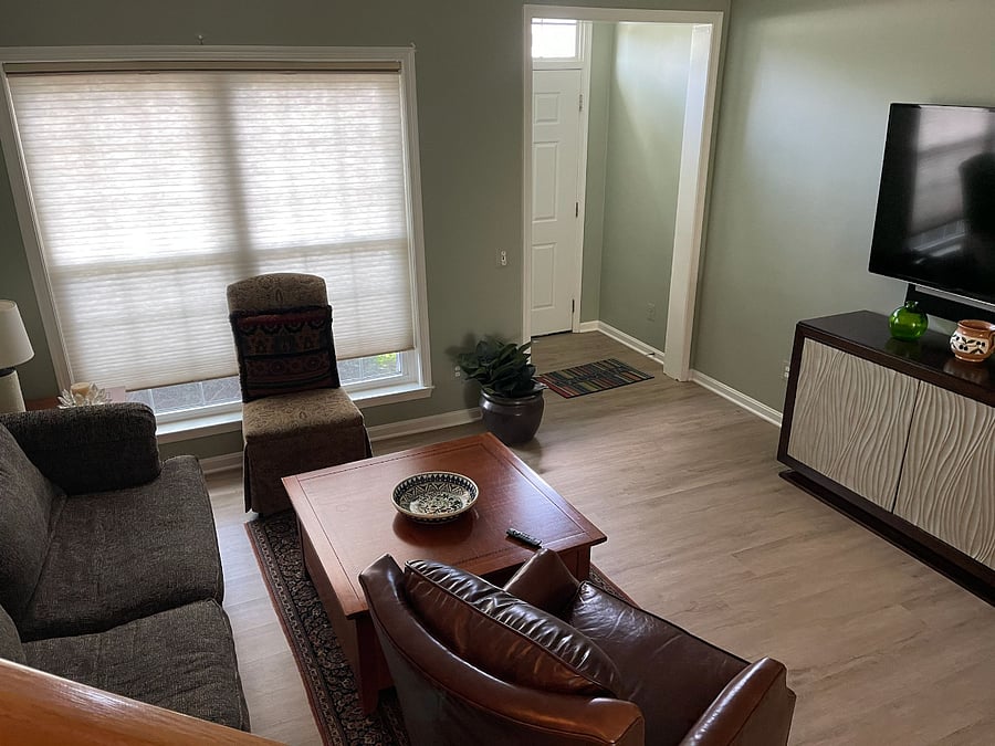 Shared living room with 50" smart TV