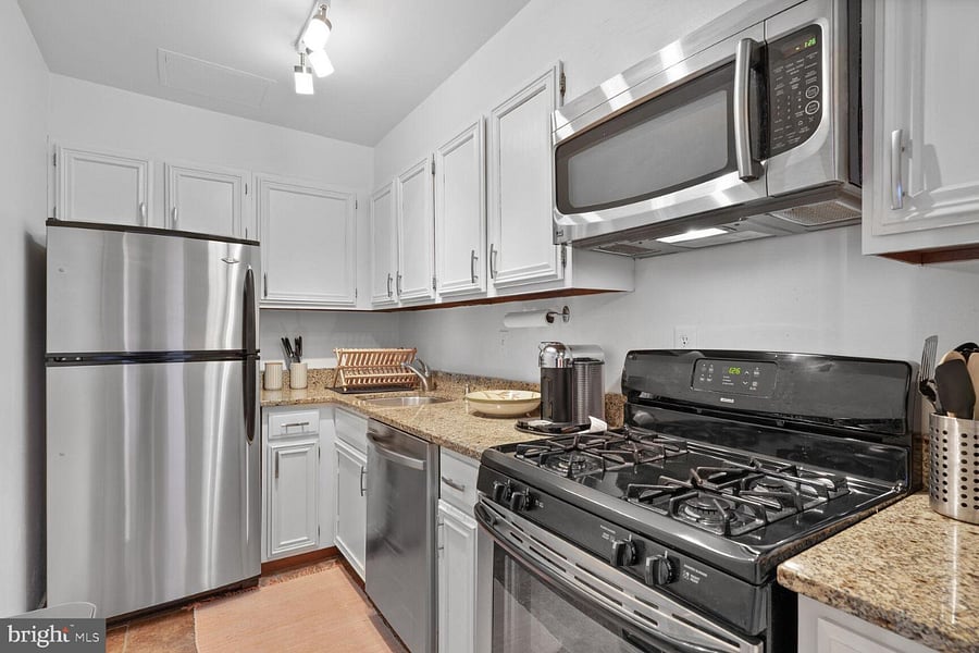 Furnished Finder property 881423_1 photo 6