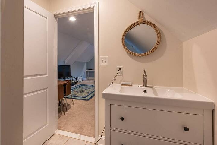 Furnished Finder property 881427_1 photo 4