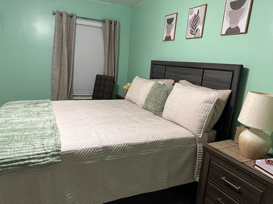 Furnished Finder property 881444_1 photo 3