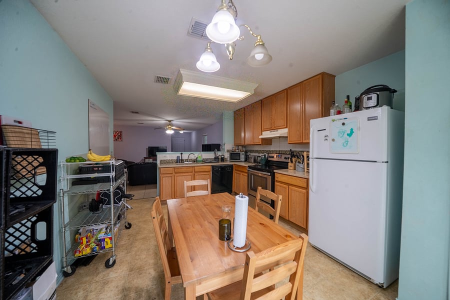 Furnished Finder property 881445_1 photo 8