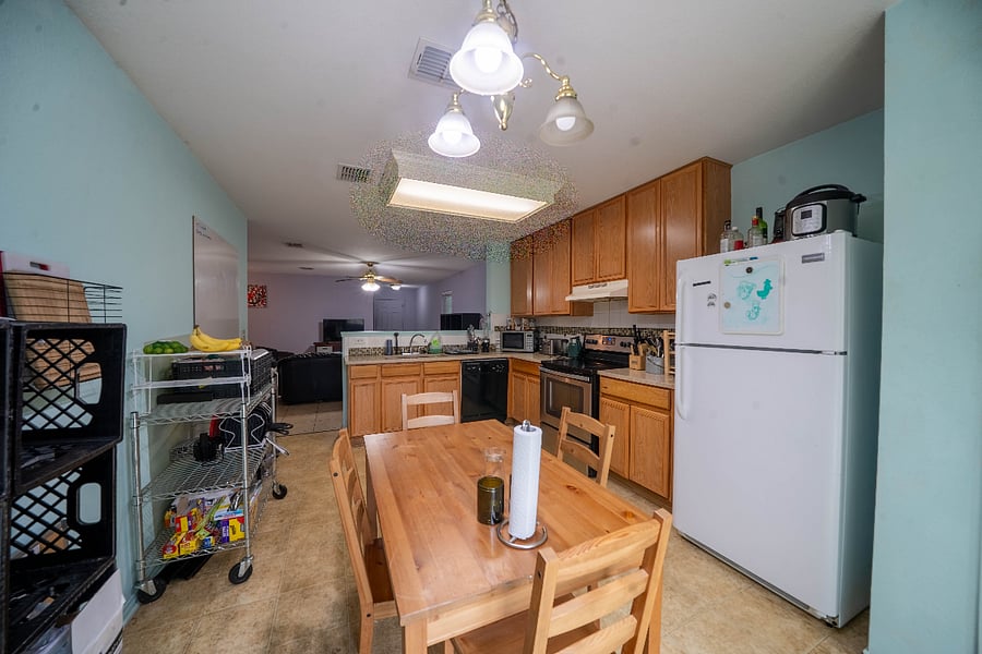 Furnished Finder property 881445_1 photo 11