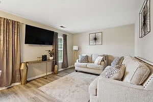 Furnished Finder property 881474_1 photo 9