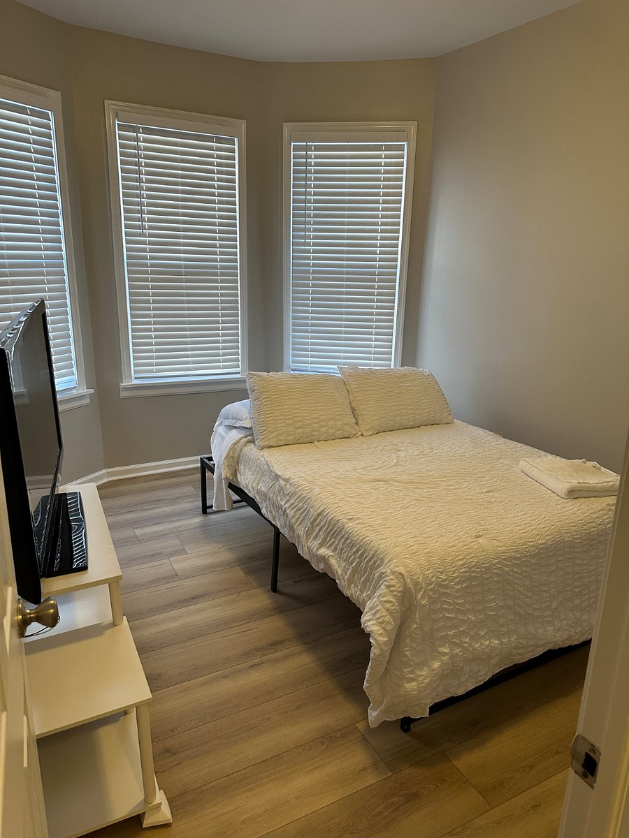 Furnished Finder property 881481_1 photo 16