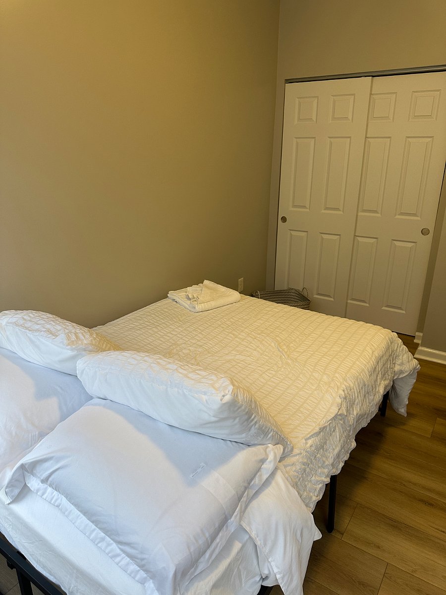 Furnished Finder property 881481_1 photo 17