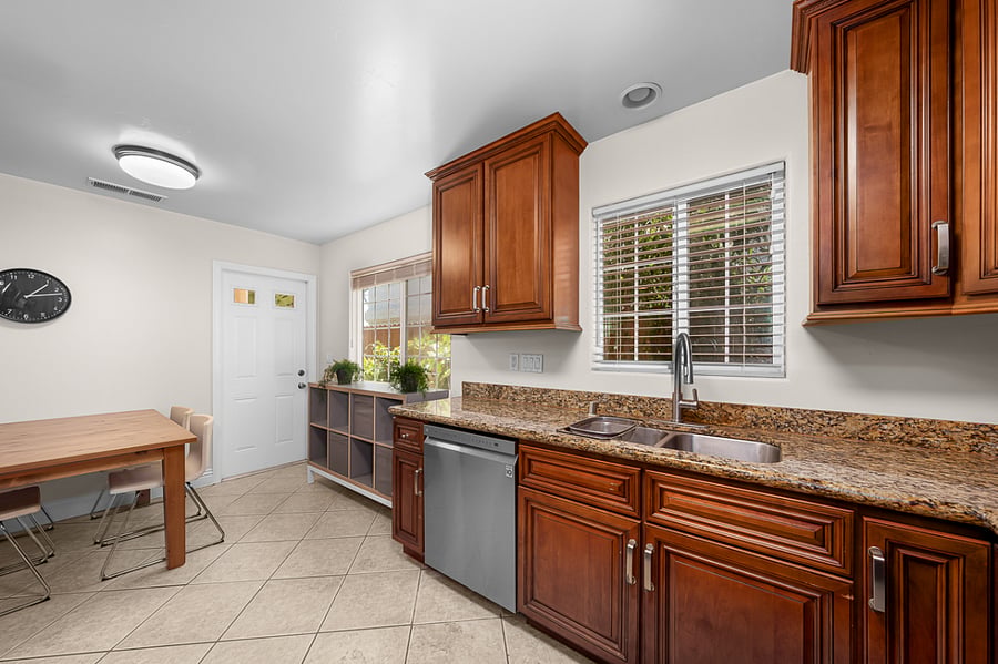 Furnished Finder property 881485_1 photo 17