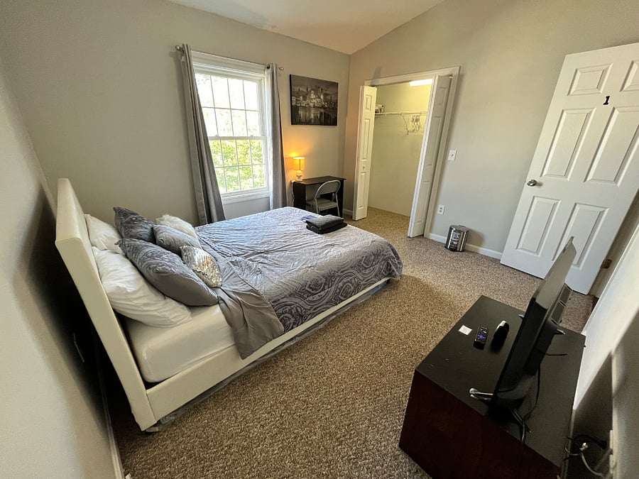 Furnished Finder property 881490_1 photo 3