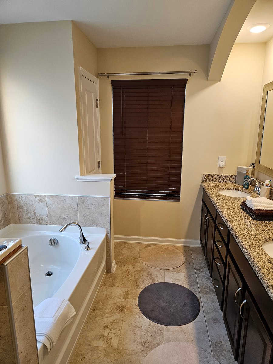 Furnished Finder property 881494_1 photo 8
