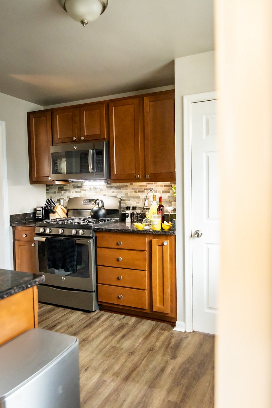 Furnished Finder property 881498_1 photo 4