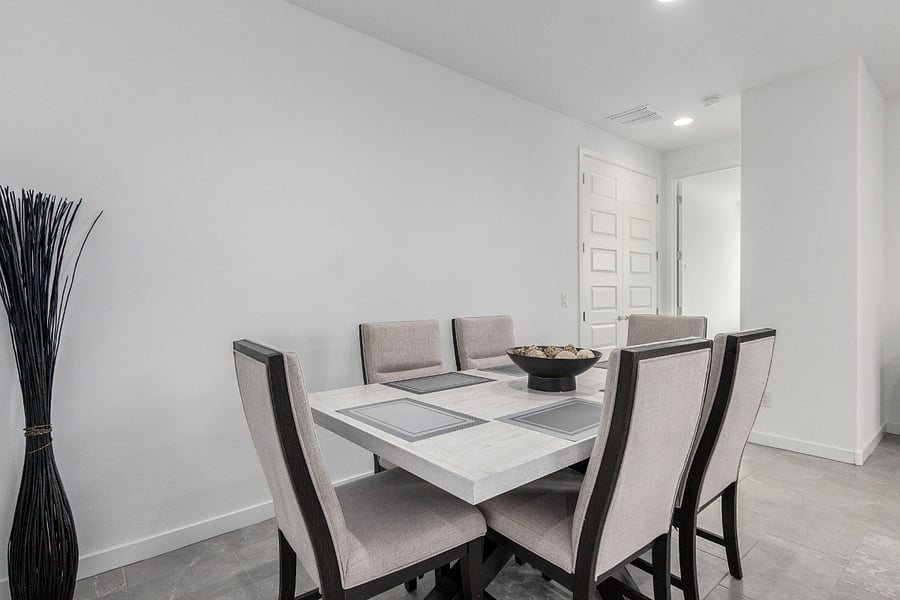 Dining Room Area 