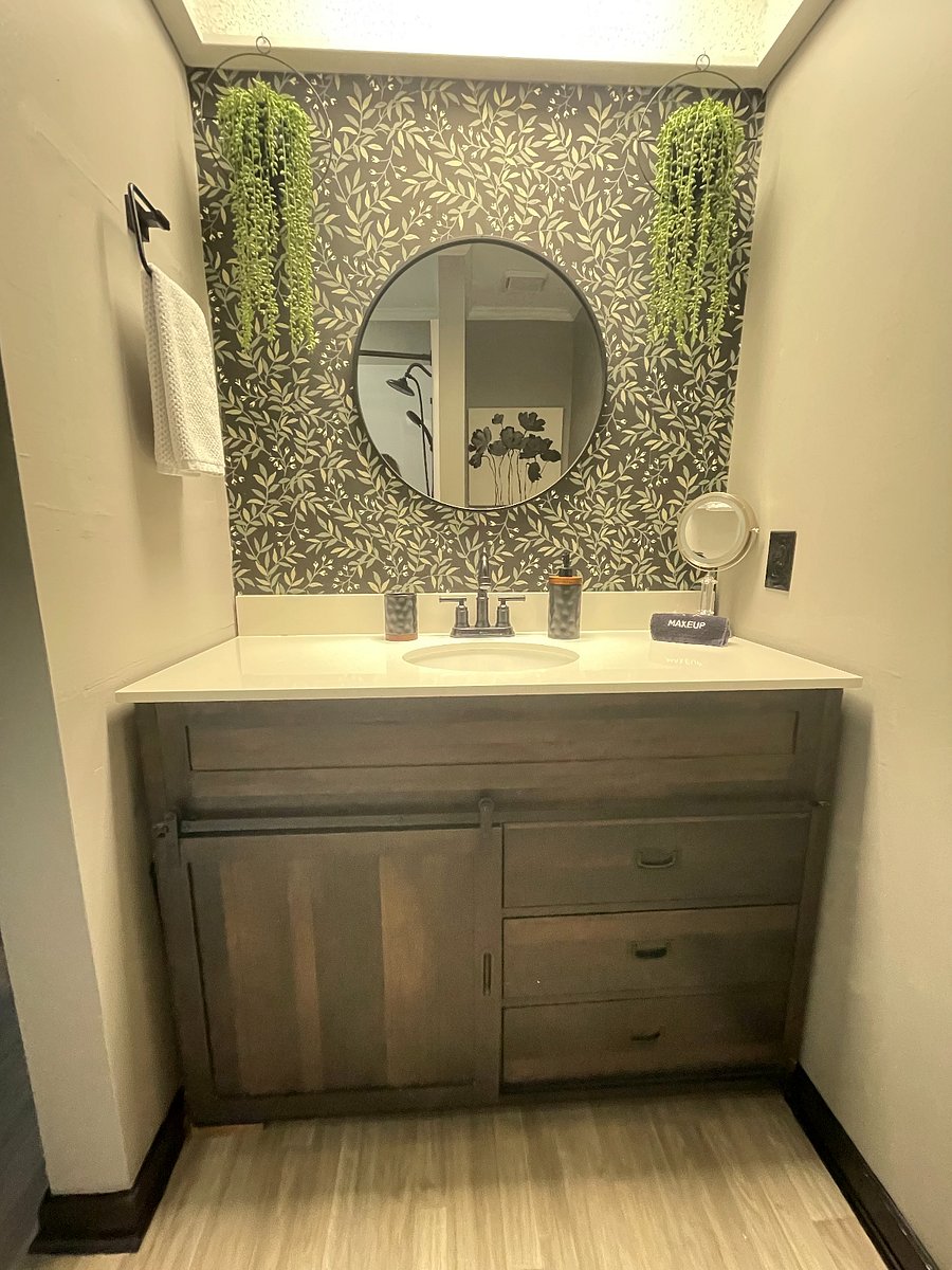 MB Full bath vanity