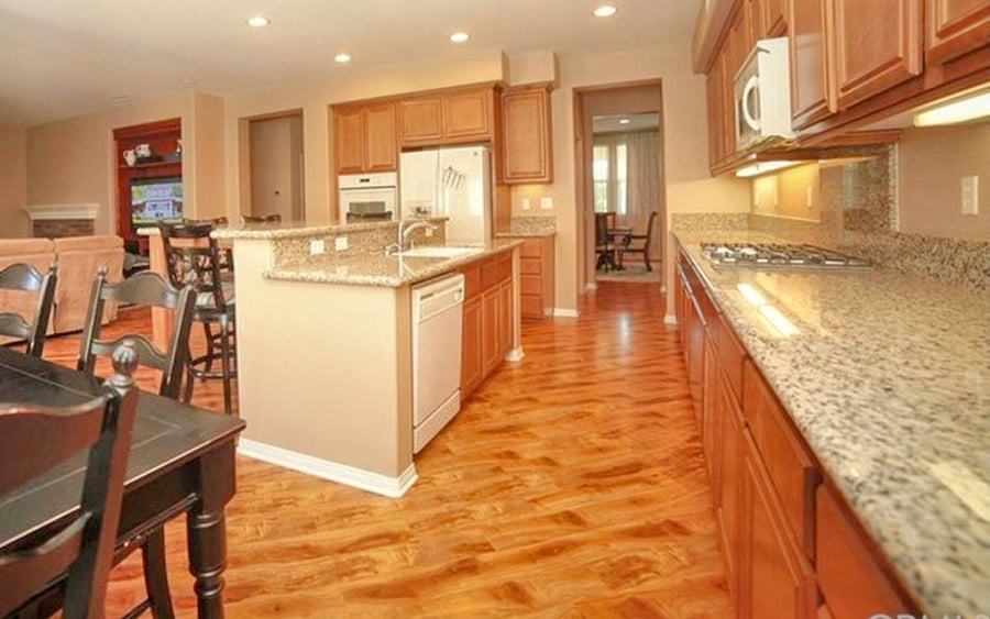 Furnished Finder property 881571_1 photo 3