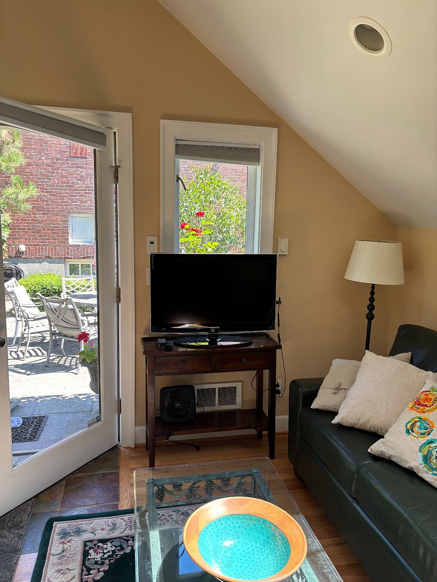 Furnished Finder property 881581_1 photo 7