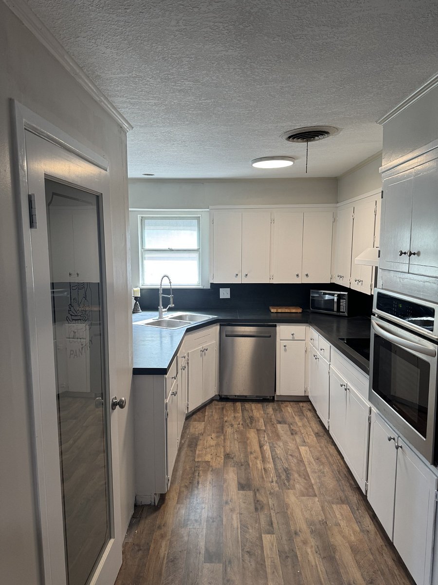 Furnished Finder property 881612_1 photo 8
