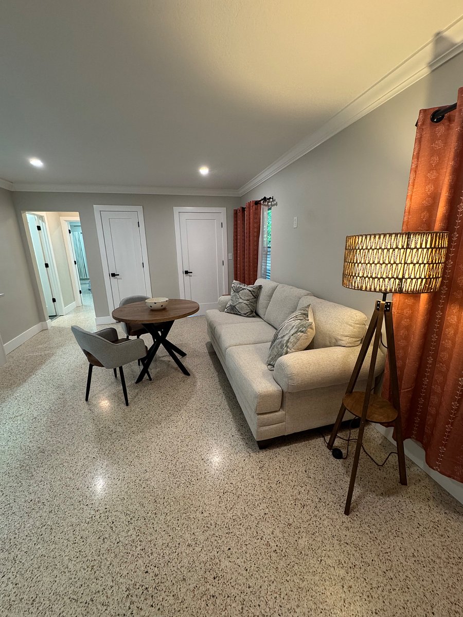 Furnished Finder property 881616_1 photo 6
