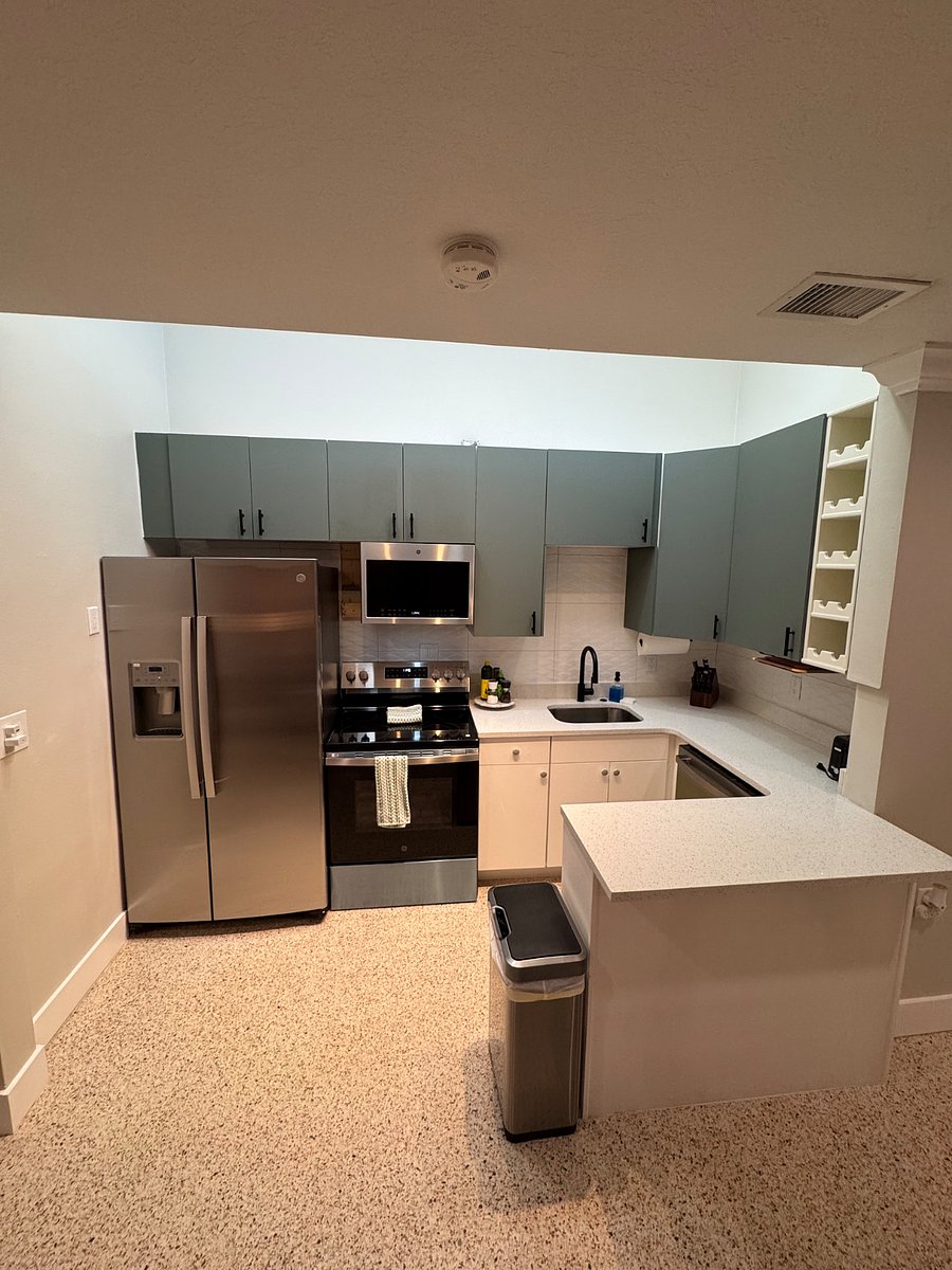 Furnished Finder property 881616_1 photo 8