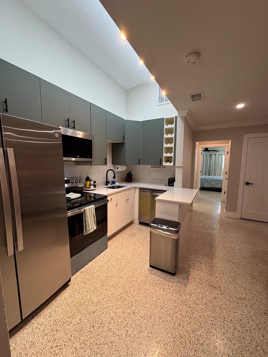 Furnished Finder property 881616_1 photo 9