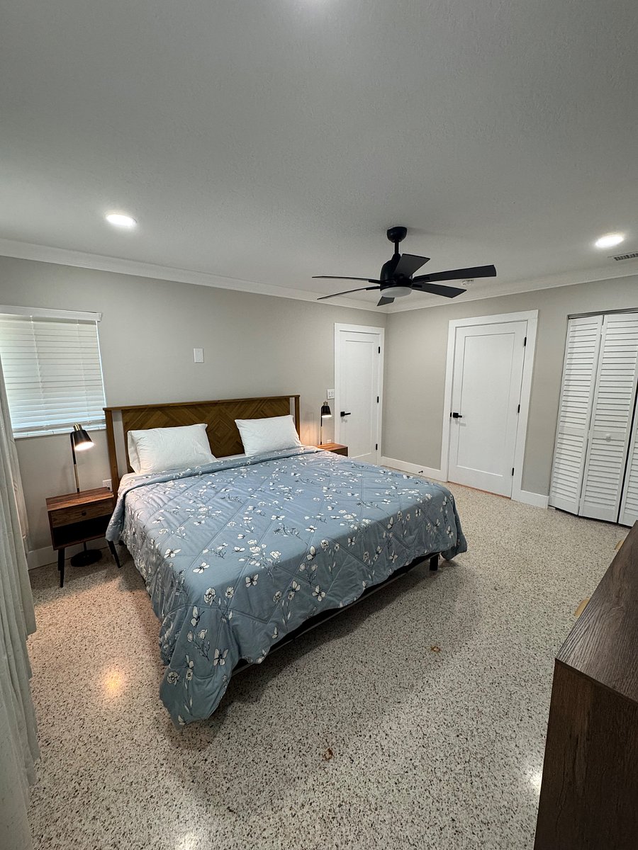 Bedroom 1 with King bed