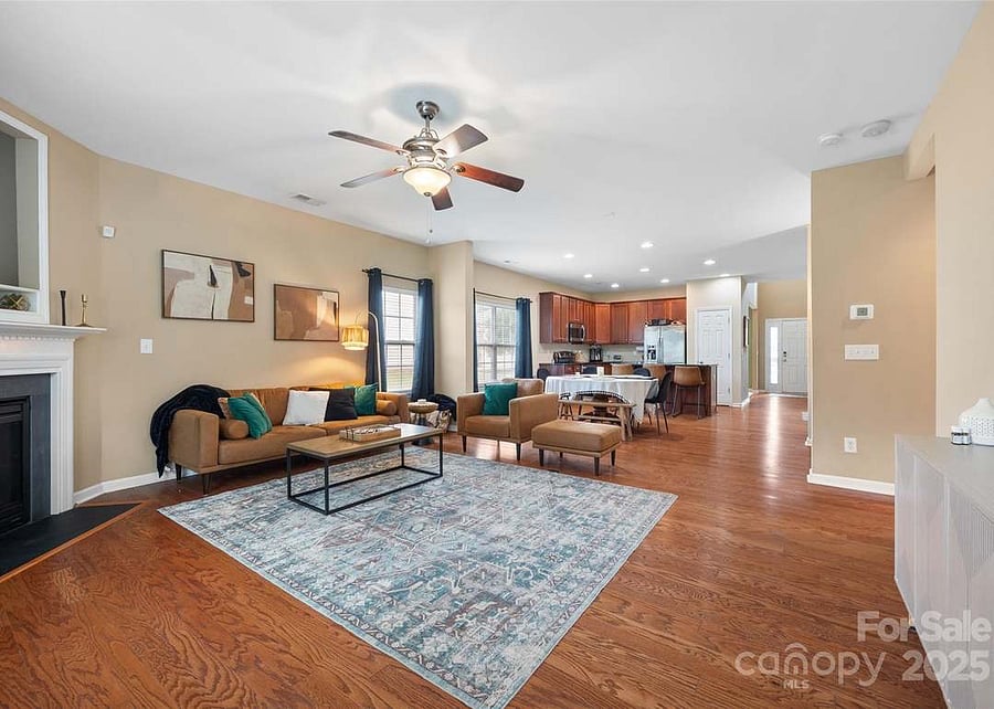 Furnished Finder property 881632_1 photo 4