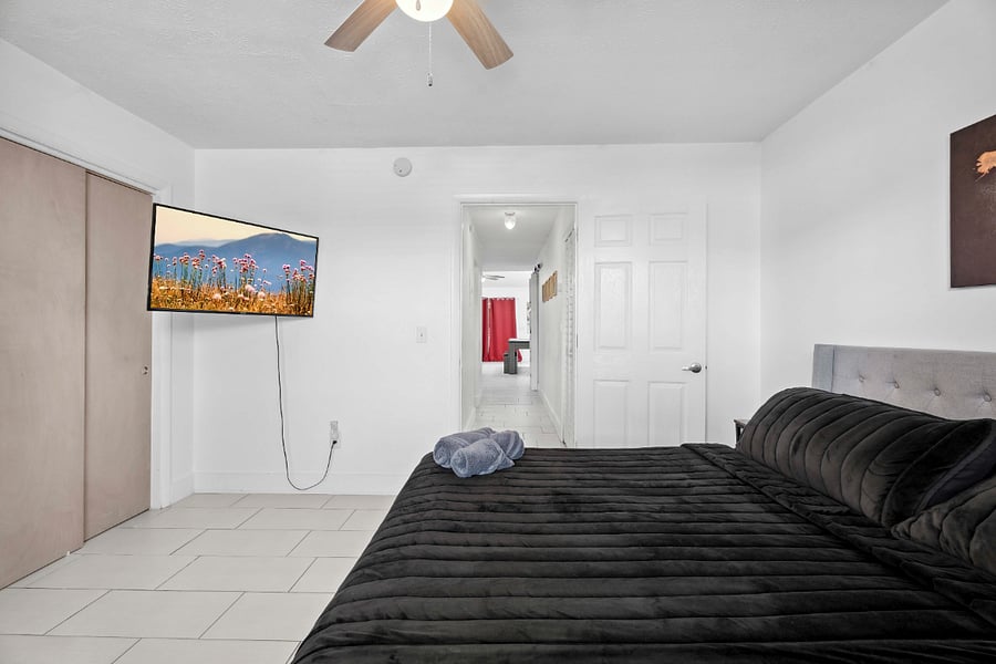 Furnished Finder property 881647_1 photo 34