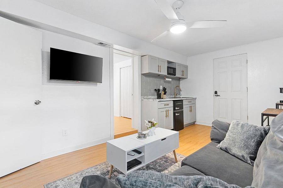 Furnished Finder property 881683_1 photo 4