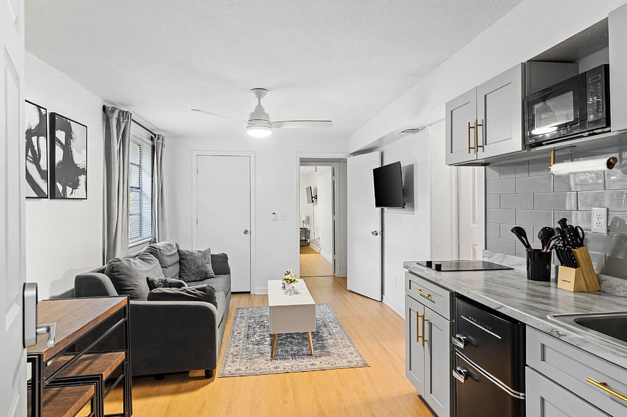 Furnished Finder property 881683_1 photo 9