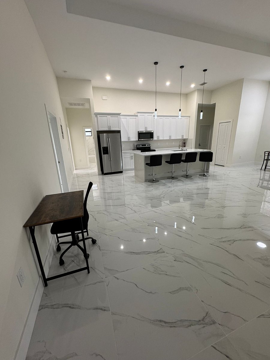 Furnished Finder property 881716_1 photo 6
