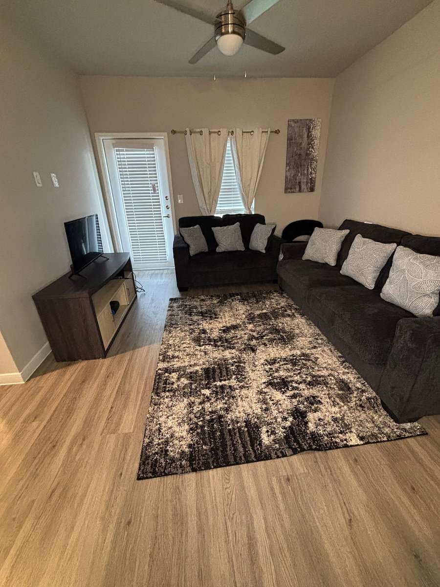 Furnished Finder property 881724_1 photo 3