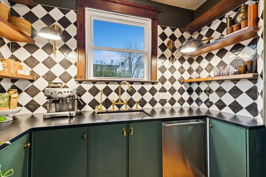 Furnished Finder property 881741_1 photo 11