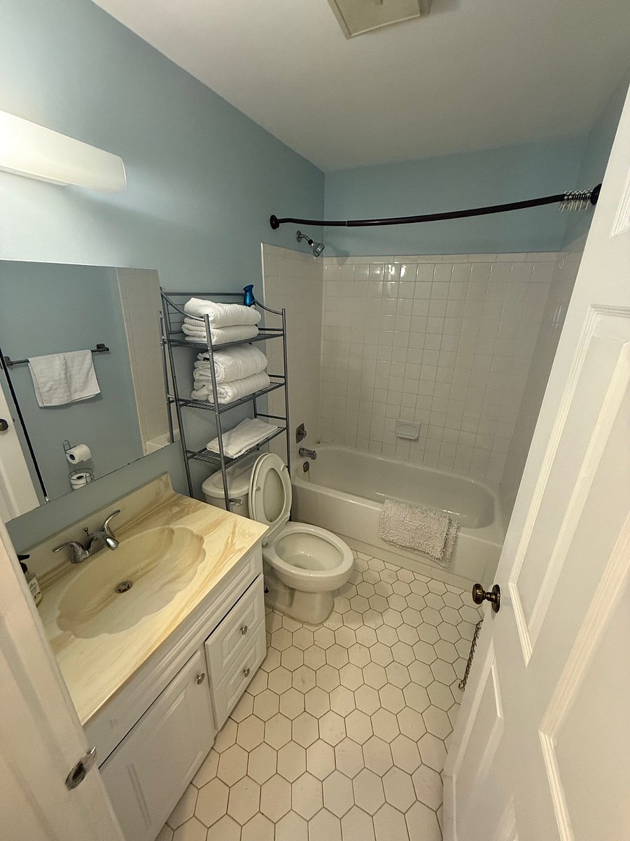 Furnished Finder property 881785_1 photo 8