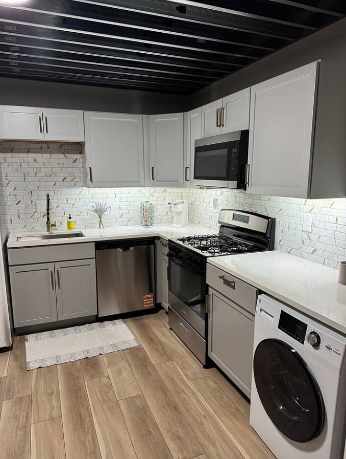 Furnished Finder property 881788_1 photo 3