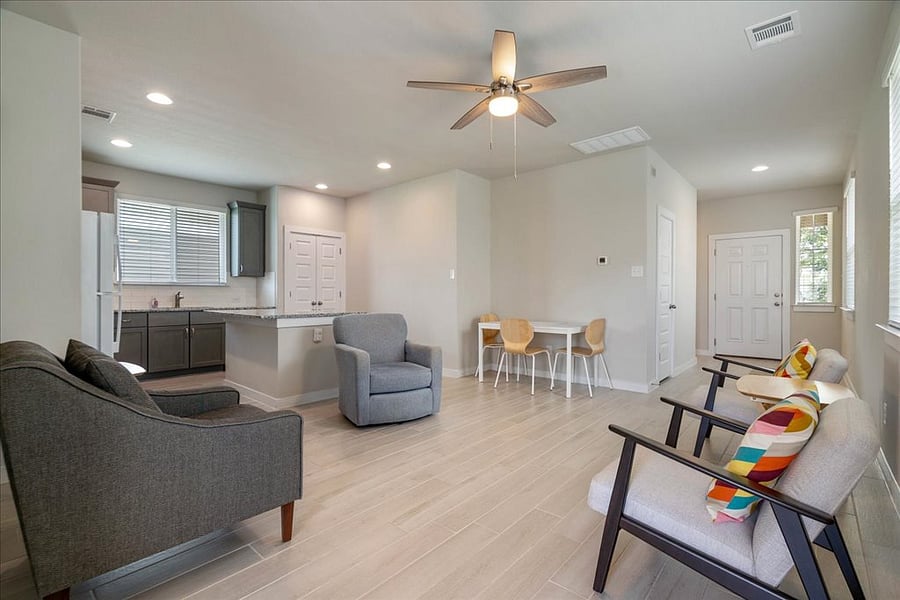 Furnished Finder property 881796_1 photo 9